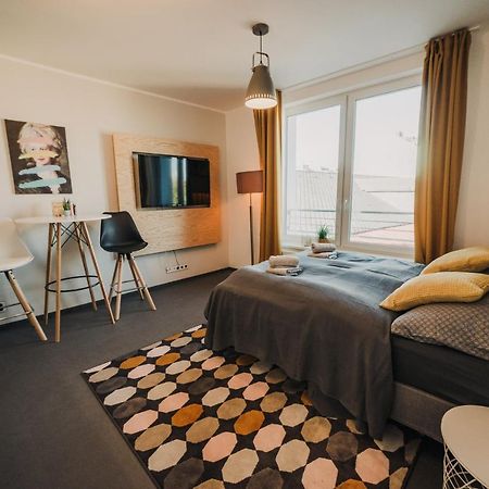 شقة Beautiful New Studio, 400M From The Square بلزن المظهر الخارجي الصورة