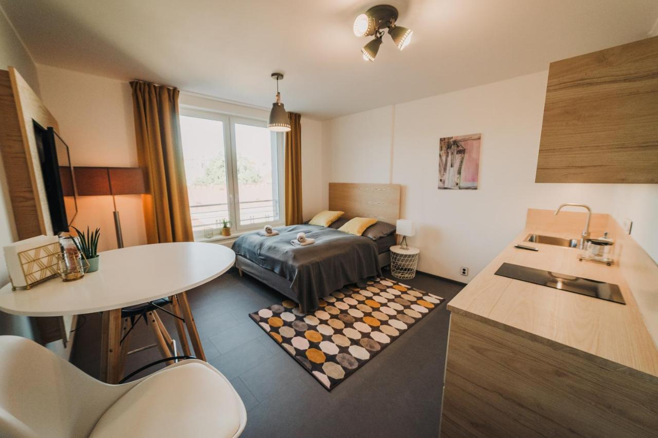 شقة Beautiful New Studio, 400M From The Square بلزن المظهر الخارجي الصورة