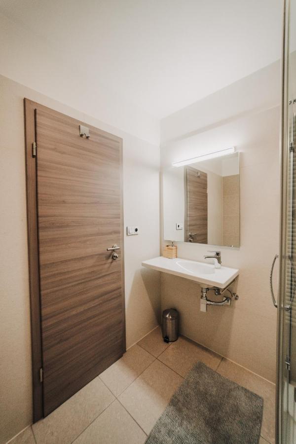 شقة Beautiful New Studio, 400M From The Square بلزن المظهر الخارجي الصورة